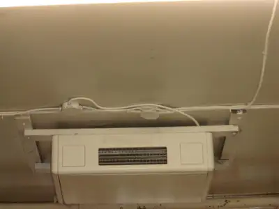 I have three heating rads for comercial building or apartment or shop they go against the wall like...