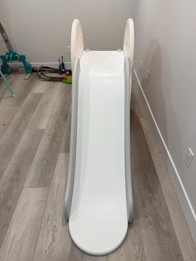Ifam Car Slide in Toys in Markham / York Region - Image 6