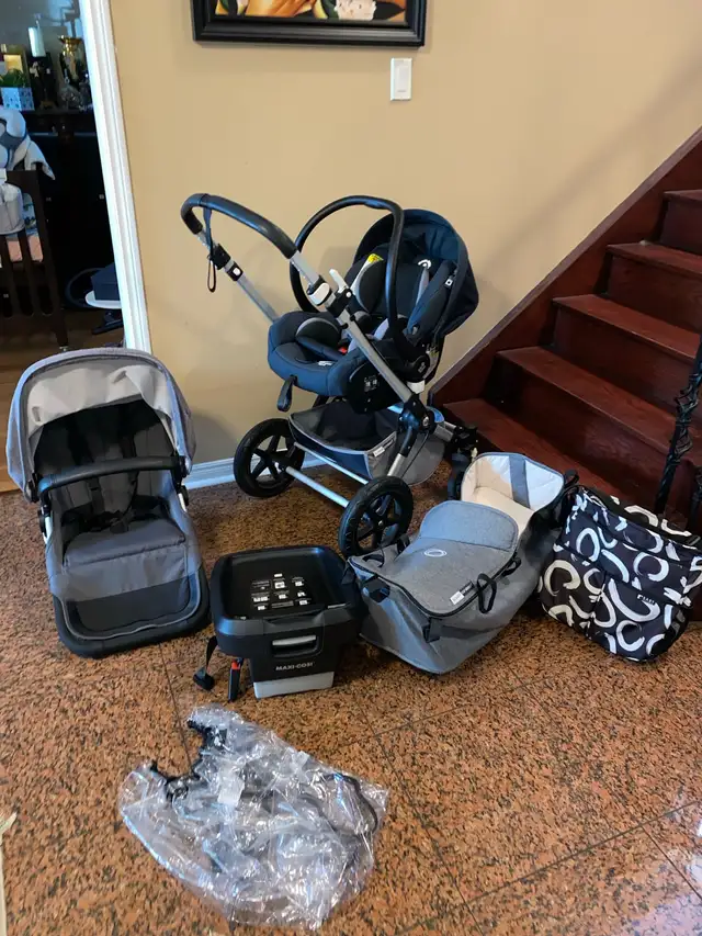 Bugaboo Cameleon 3 with bassinet and car seat  in Strollers, Carriers & Car Seats in Markham / York Region - Image 7