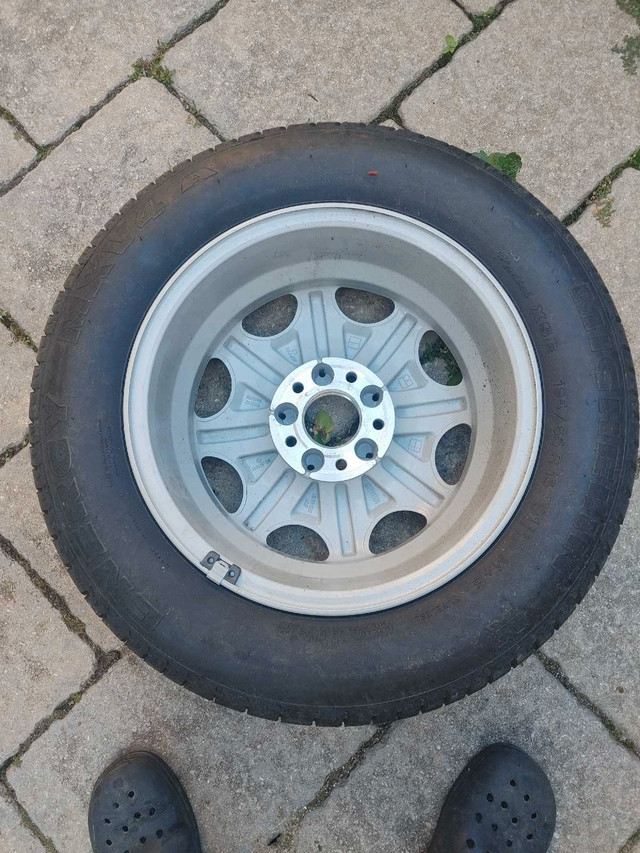 One spare tire for merzedez b.$75 Brad newnever used. in Snowmobiles Parts, Trailers & Accessories in Markham / York Region - Image 2