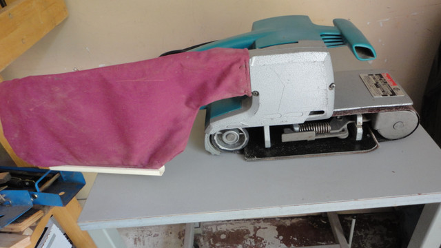 Makita 3 x 24 Inch or 4 x 24 Inch Belt Sander - Model 9924DB in Power Tools in Ottawa - Image 2