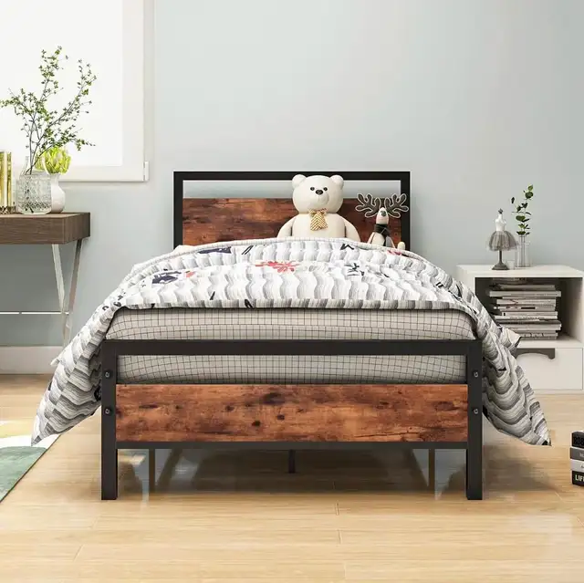Twin Bed Frame w/ Wood Headboard | Lit Simple en Métal et Bois in Beds & Mattresses in Laval / North Shore - Image 2