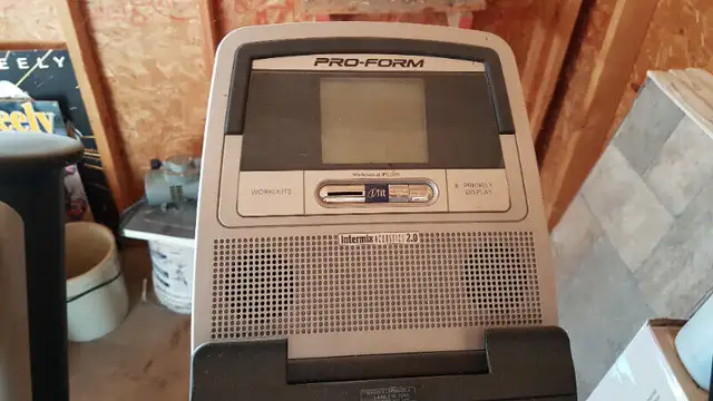 proform elliptical in Exercise Equipment in Prince Albert - Image 4
