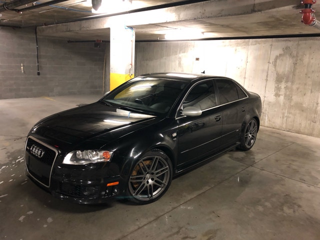 AUDI RS4 2008 CARBON PACKAGE 420HP