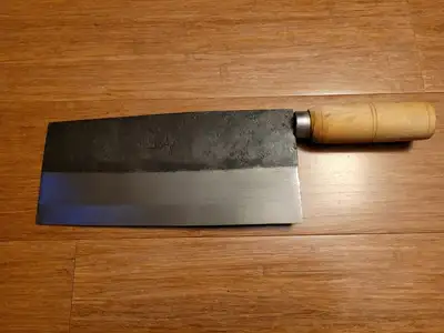 Literally translate to "Mulberry Knife", the name originate from this knife being used to cutting ve...