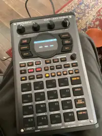 Roland sp 404 mk2 (trade for amp)