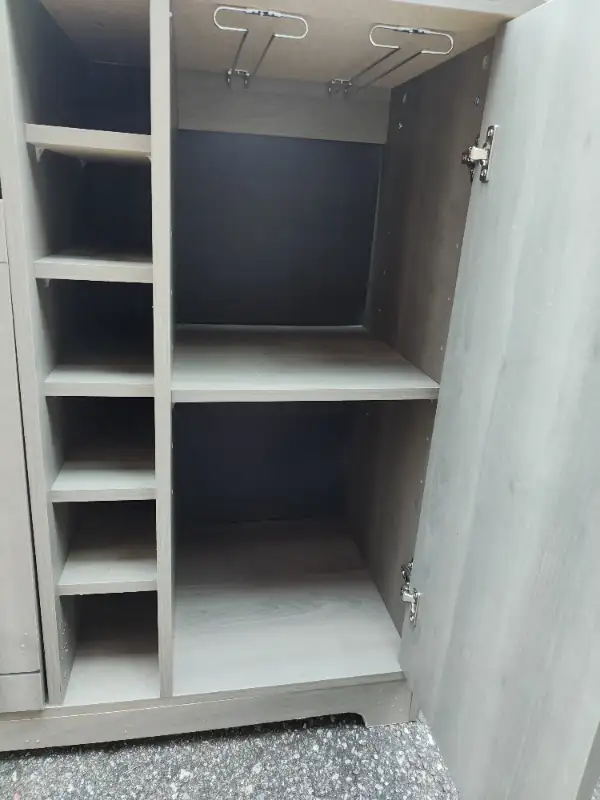 Gray Maple Bar Cabinet with Bottle Storage in Hutches & Display Cabinets in Mississauga / Peel Region - Image 4