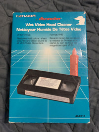 Genexxa Wet Video Head Cleaner Including Fluid  VHS tape & case