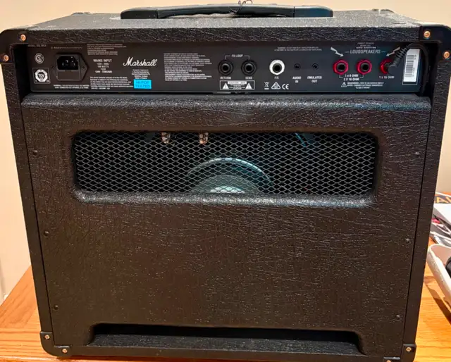 Marshall DSL 20 valve amplifier for guitars.62864363324162121
