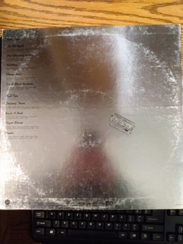 Earl Slick Razor Sharp Vinyl Record $6 in CDs, DVDs & Blu-ray in Peterborough - Image 3