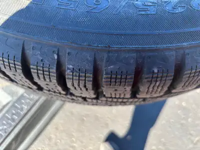 225/65 R 17 Nokian Tyres Nordman SUV Winter tires on steel rims. I had those on a 2023 Chevy Equinox...