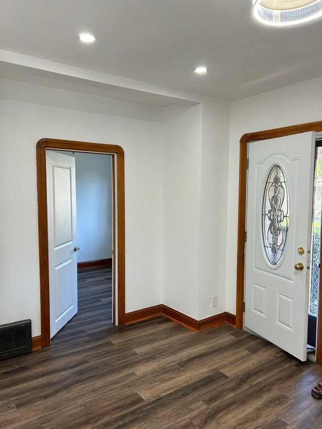 Redesigned 3Bd,1Bt,2park.Car Main Floor Long Term Rentals Oshawa / Durham Region Kijiji