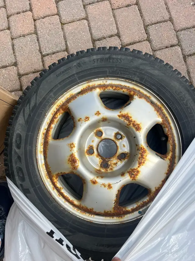 HONDA CRV winter Rims & Tires in Tires & Rims in Ottawa - Image 2