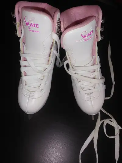 Patins artistiques très bon état, SoftSkate Jackson poiture 13J, View more