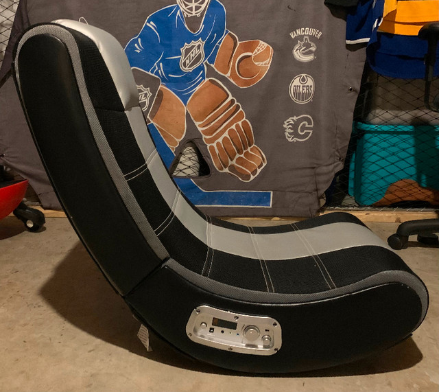 Rocker Gaming Chair in Other in Kawartha Lakes - Image 2