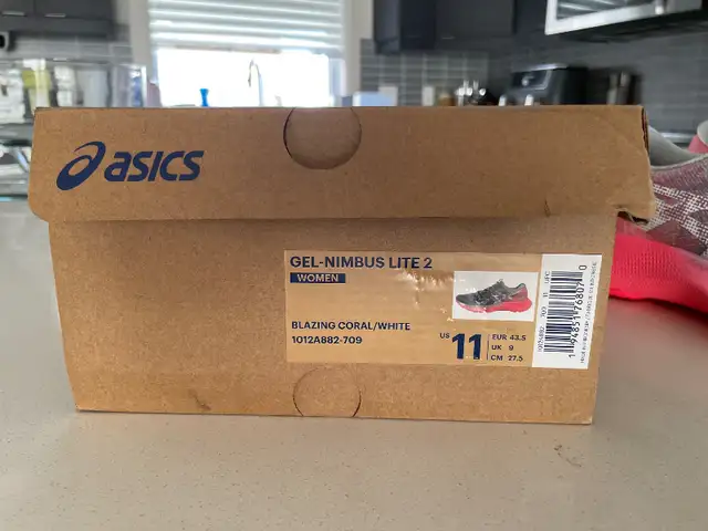Asics Gel Nimbus Lite 2 Running Shoes- Womens 11- Brand New in Women's - Shoes in London - Image 5