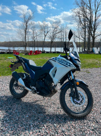 Moto Kawasaki Versys X 300 semi route/semi trail