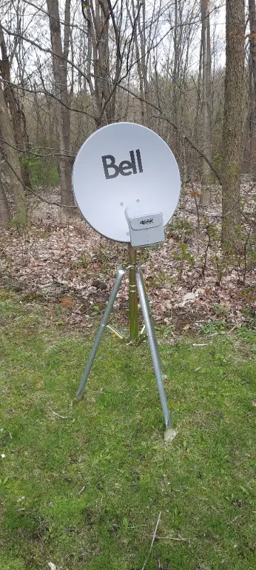 Bell satellite dish with quad LNB, with or without tripod, View more