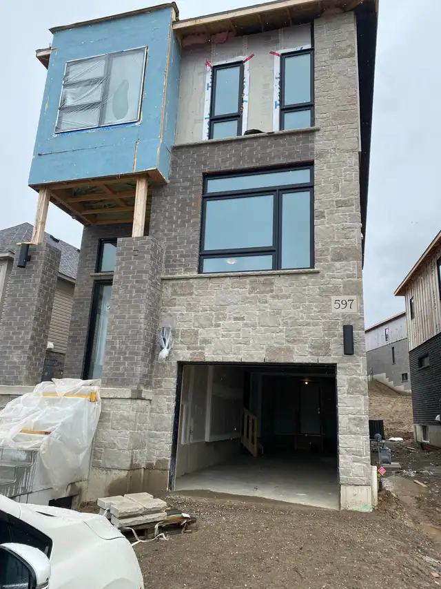 Beautiful 3+1 bedroom detached home for rent Kitchener