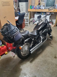 2007 Honda Shadow 750 C2 - Mustang Seat/Bag - New Tires