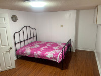 Separate entrance Large clean room 