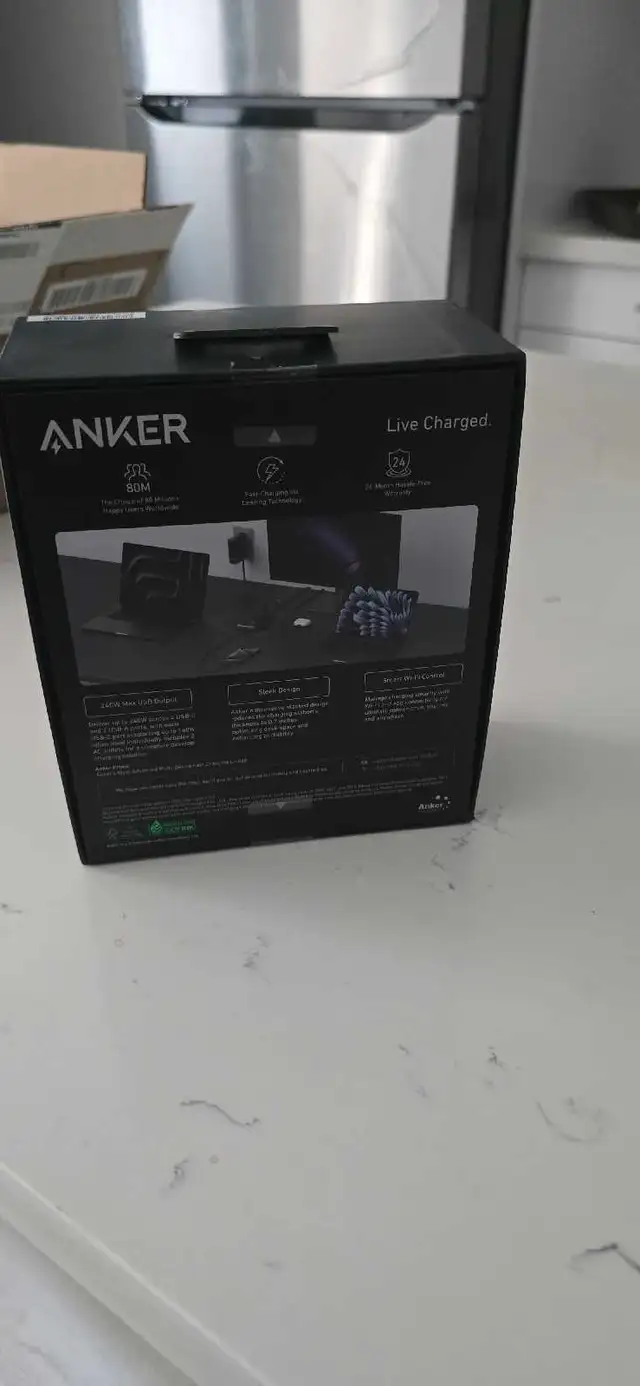 Brand New Anker Prime Charging Station, 240W 8-in-1 USB C in General Electronics in City of Toronto - Image 3