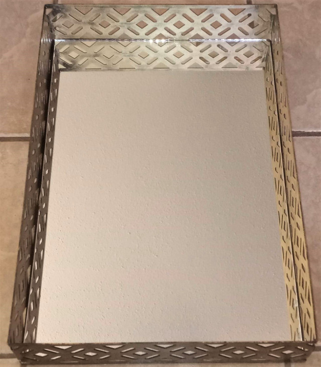Decorative Mirrored & Antiqued Gold Metal Vanity Accent Tray in Home Décor & Accents in London - Image 2