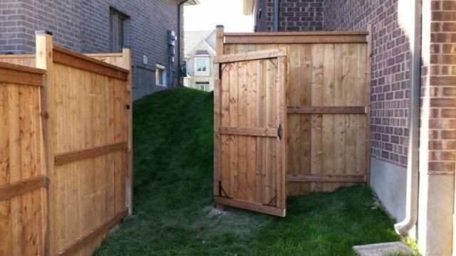 Level Posts Digging and Fences - Fences and Decks!! in Fence, Deck, Railing & Siding in Kitchener / Waterloo