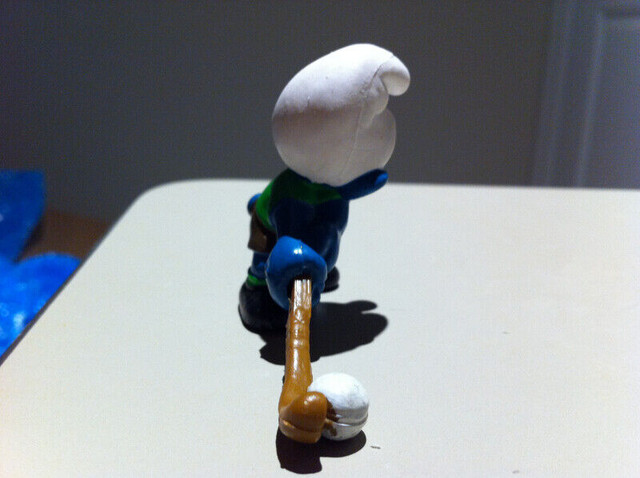 Smurfs - Vintage Field Hockey Smurf (Green Shirt and Socks) in Arts & Collectibles in Ottawa - Image 3