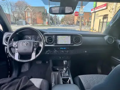 The truck is in the good condition. I want to sale the vehicle because I need a parking space. Pleas...