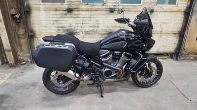 2022 Harley Davidson Pan America S, Purchased January 2023, comes with sport and square aluminum tou...