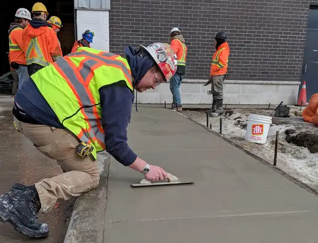 WE’RE HIRING – EXPERIENCED CONCRETE FINISHER (Calgary, AB)63005665386113122