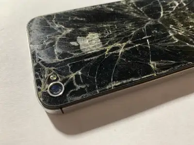 iPhone 4S 64 GB unlocked, View more