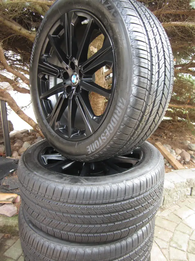 Next to new BMW X5 X6 OEM 20" black summer wheel set style 748M in Tires & Rims in Oakville / Halton Region - Image 4