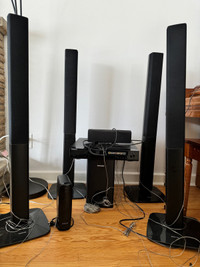 8 piece Samsung home theatre sound system 