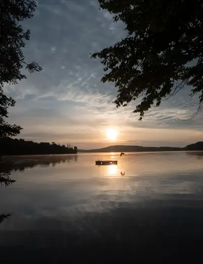 Beautiful and very clean, 1050 sq.ft, 3 bedroom, 2 bathroom cottage on Baptiste Lake --- the largest...