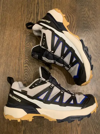 Hi there, Selling a like new condition pair of men’s Salomon X-Ultra 360 Edge Gore-Tex trail shoes i...
