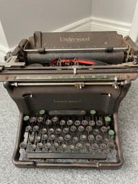 Underwood vintage typewriter  