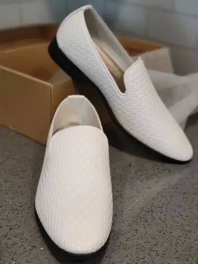 MENS WHITE DRESS SHOES brandnew (SIZE 41) $30, View more
