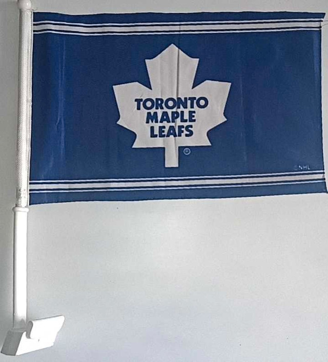 Toronto Maple Leafs Flags  in Hockey in Mississauga / Peel Region - Image 2