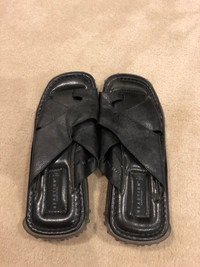 Kenneth Cole reaction black leather sandals slippers size 13