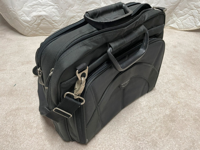 Kensington laptop bag in Laptops in Oshawa / Durham Region - Image 2