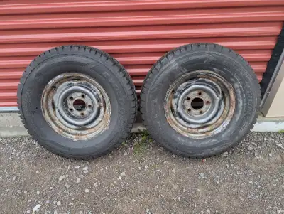 Brand New Snow Tires, never been on pavement, COOPER EVOLUTION 235/75R15 Directional, currently on C...