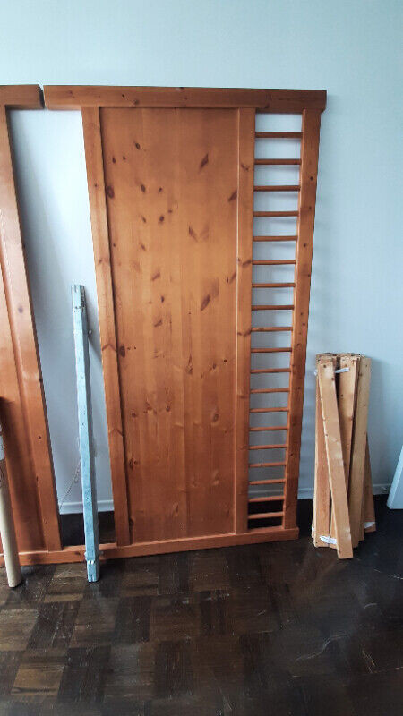 *** SOLD *** IKEA - Hemnes - Complete King Size Frame. in Beds & Mattresses in Mississauga / Peel Region