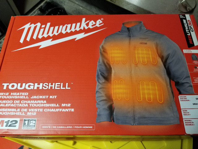 Milwaukee Tool Men's Medium jacket in Men's in Oakville / Halton Region - Image 2