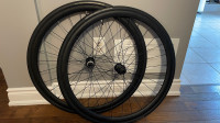 Shimano 700cc wheels center lock Giant Gavia 25mm Tubeless tires