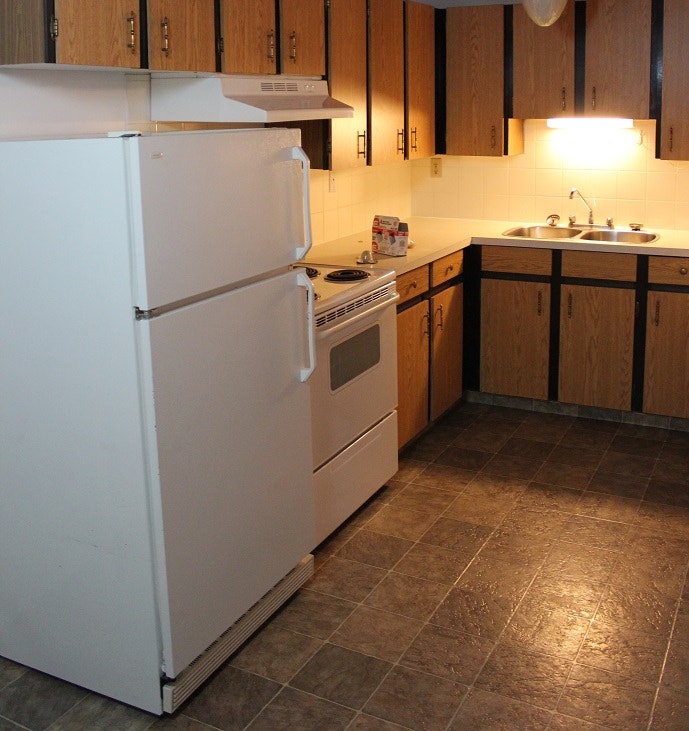 Rent reduced - Center street 2 bedroom 2 story suite for rent 2