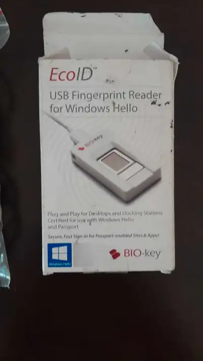 Slightly used fingerprint scanners. Total in 5 available, proce for all!