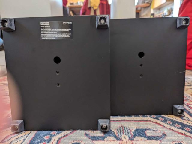 Sanus speaker stands dans Autre  à Ville de Montréal - Image 3