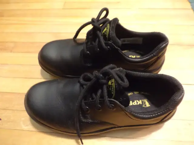 A great pair of Steel Toe Shoes - Reduced! in Men's Shoes in City of Toronto - Image 3
